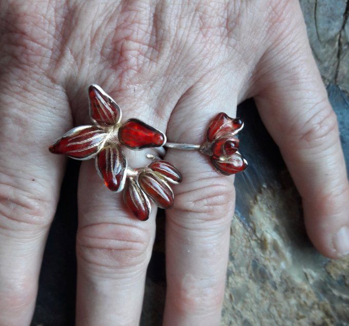 bagues "fleurs rouges"