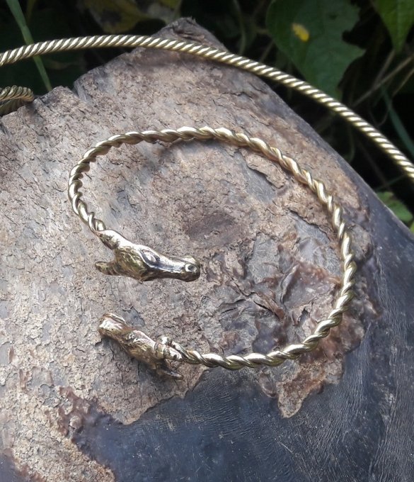 Bracelet torque "dragon"