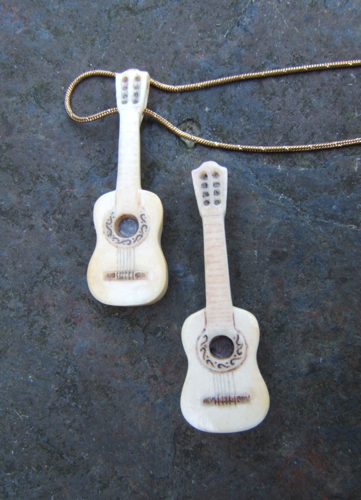 guitare os sculpté